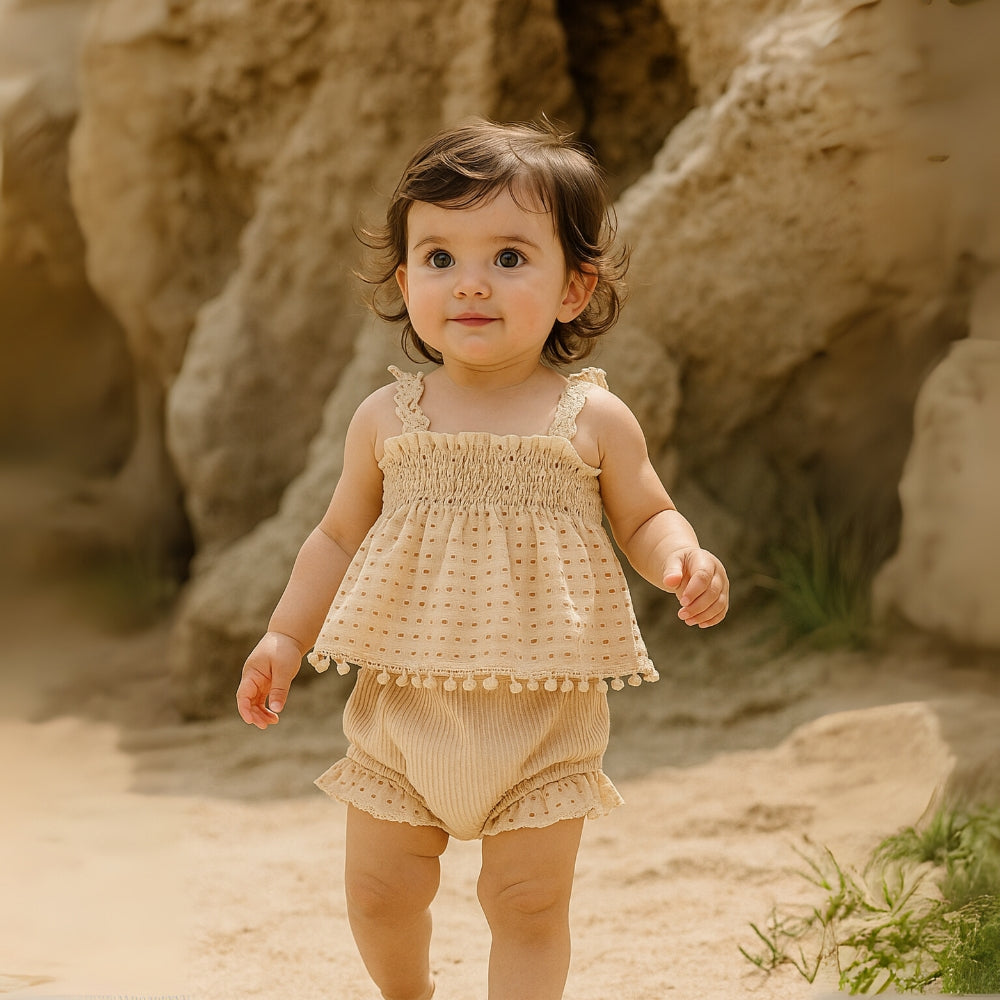 Baby Girls Lace Ruffle Top and Bloomers Set