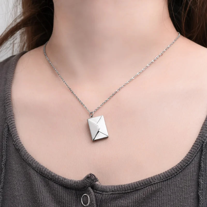 Envelope Locket Necklace with Gold Rose Gold Silver Color Love You Secret Message Pendant Necklace for Girl Mother's Day Gift