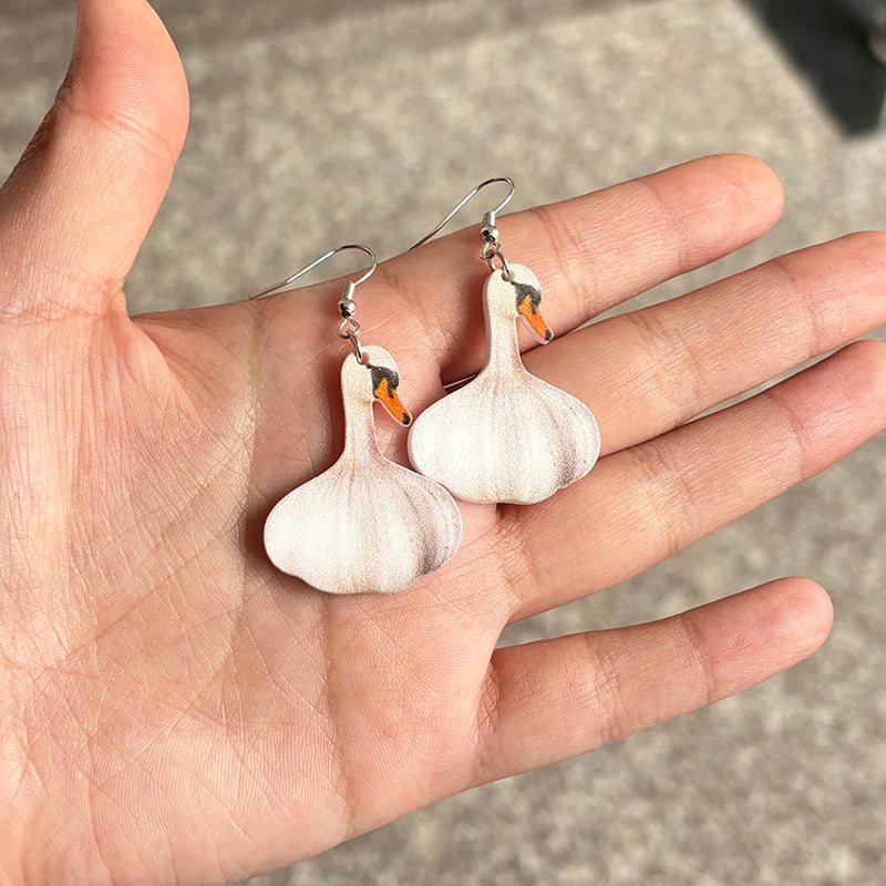 Cross border New Product Funny Creativity Garlic Duck Earrings Female European and American Fashion Festival Animal Earrings