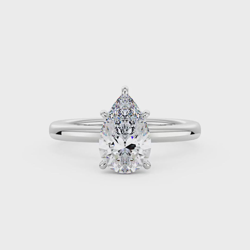 Bague de fiançailles solitaire en moissanite en forme de poire