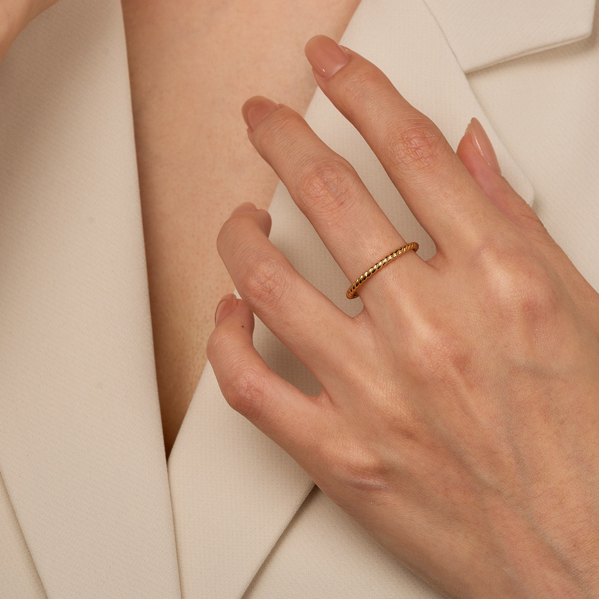 Bande empilable torsadée