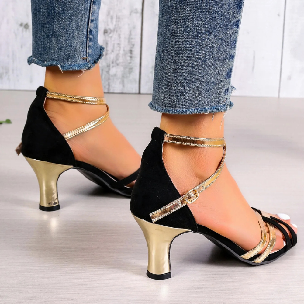 Luciana Bellezza Sandales à talons à lanières 