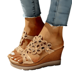 Sandales compensées Savona à détails de pierres précieuses 