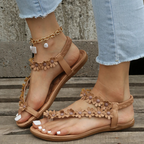 Sandales plates Mirabelle à fleurs délicates 