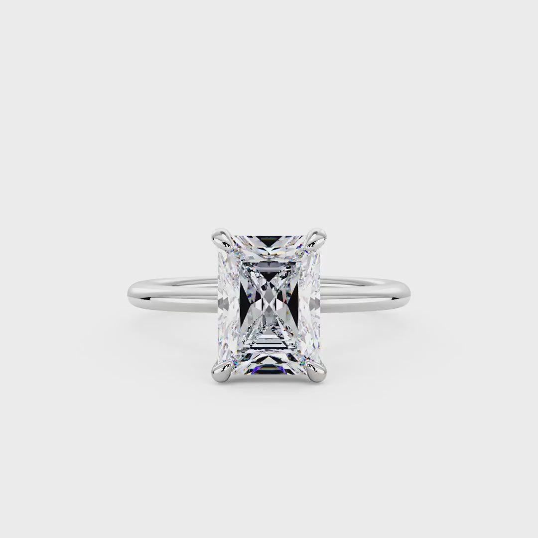 Bague solitaire rayonnante