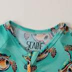 Adorable barboteuse d'été pour bébé tortue de mer