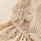 Ensemble haut à volants en dentelle et bloomer pour bébé fille