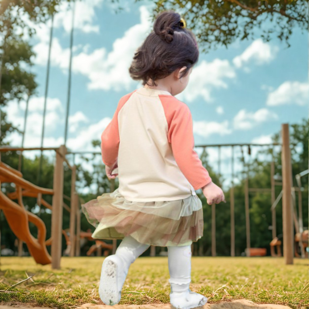 T-shirt à manches longues pour enfants avec détail d'insecte mignon en 3D