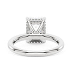 Bague en moissanite radiante à halo caché