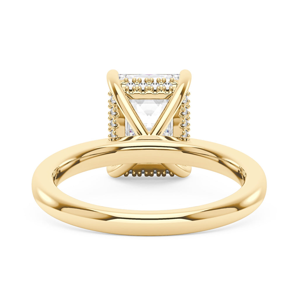 Bague en moissanite radiante à halo caché