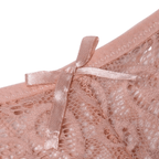 String taille basse en dentelle