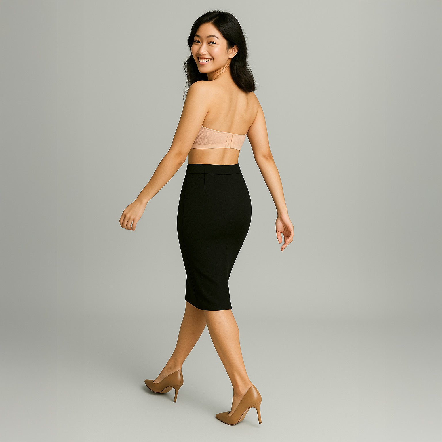 Soutien-gorge sans bretelles convertible à boucle avant