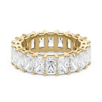 Alliance sertie de moissanite taille radiant et sertie sur toute l'éternité